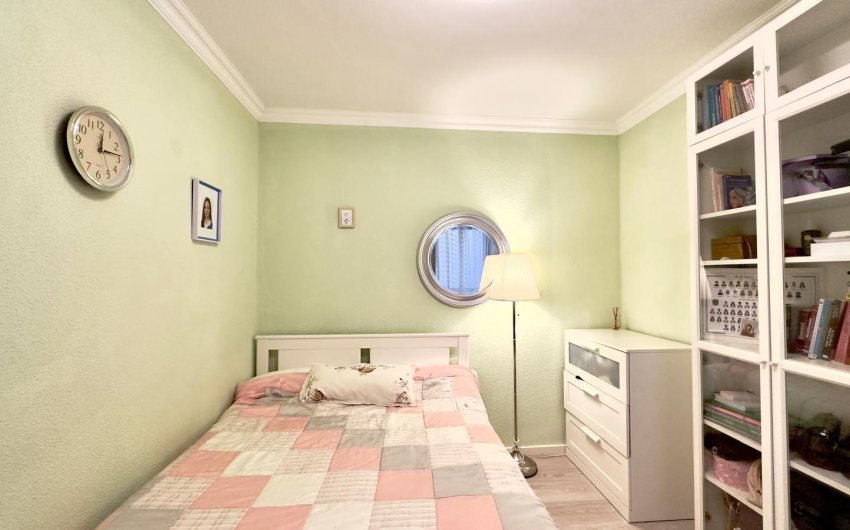Resale - Apartment -
Torrevieja - Centro