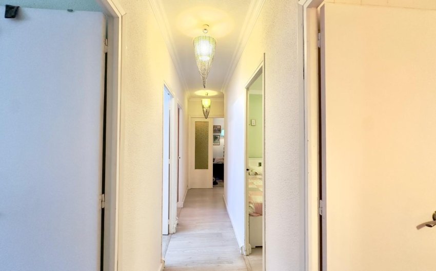 Resale - Apartment -
Torrevieja - Centro