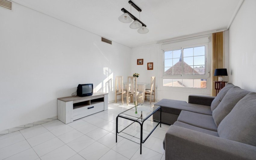 Resale - Apartment -
Torrevieja - Centro