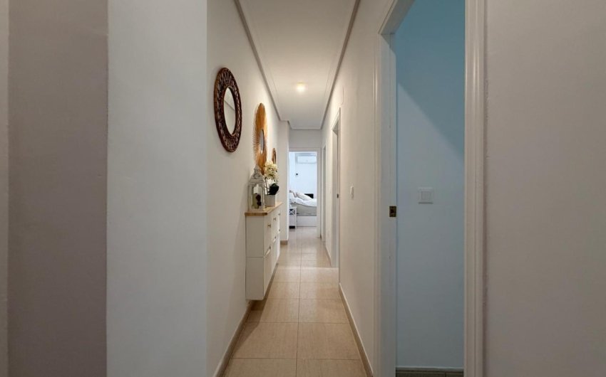 Resale - Apartment -
Torrevieja - Centro