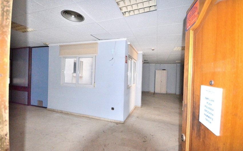 Resale - Apartment -
Torrevieja - Centro