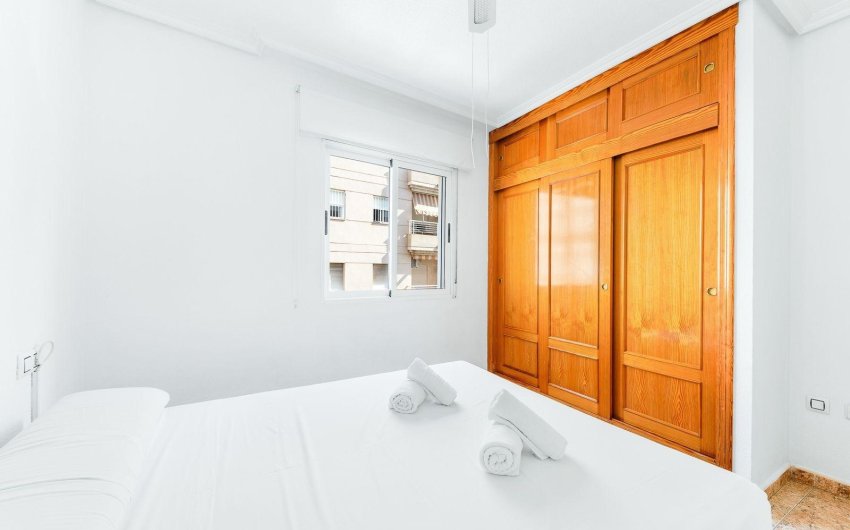 Resale - Apartment -
Torrevieja - Centro