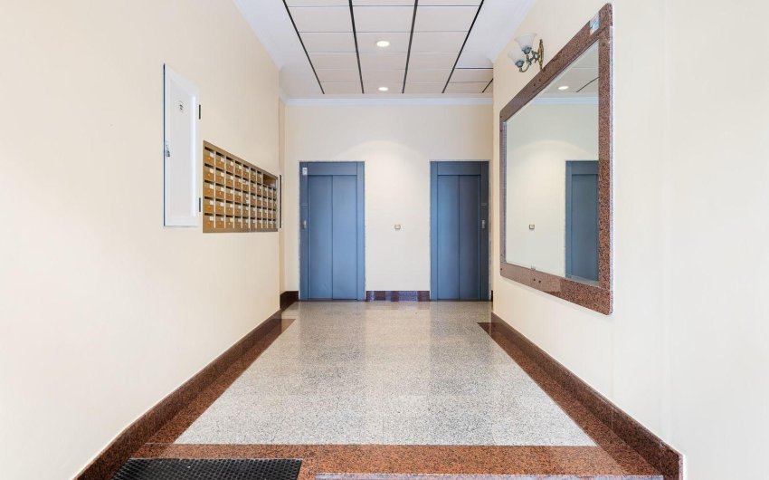 Resale - Apartment -
Torrevieja - Centro