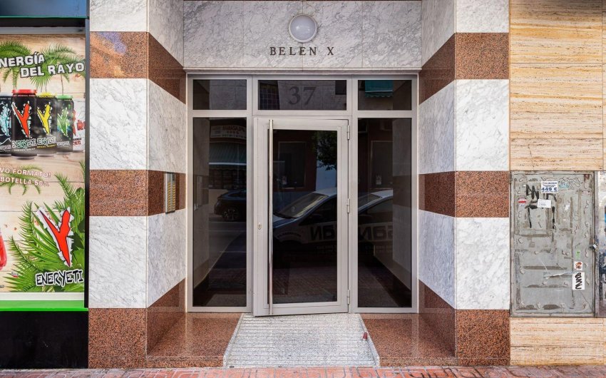 Resale - Apartment -
Torrevieja - Centro