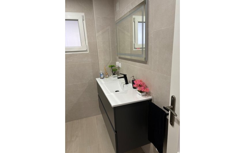 Resale - Apartment -
Torrevieja - Centro
