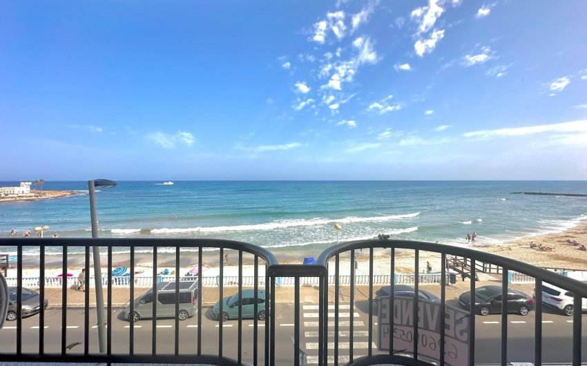 Resale - Apartment -
Torrevieja - Centro
