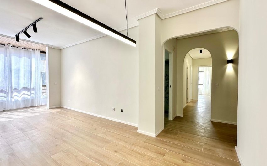 Resale - Apartment -
Torrevieja - Centro