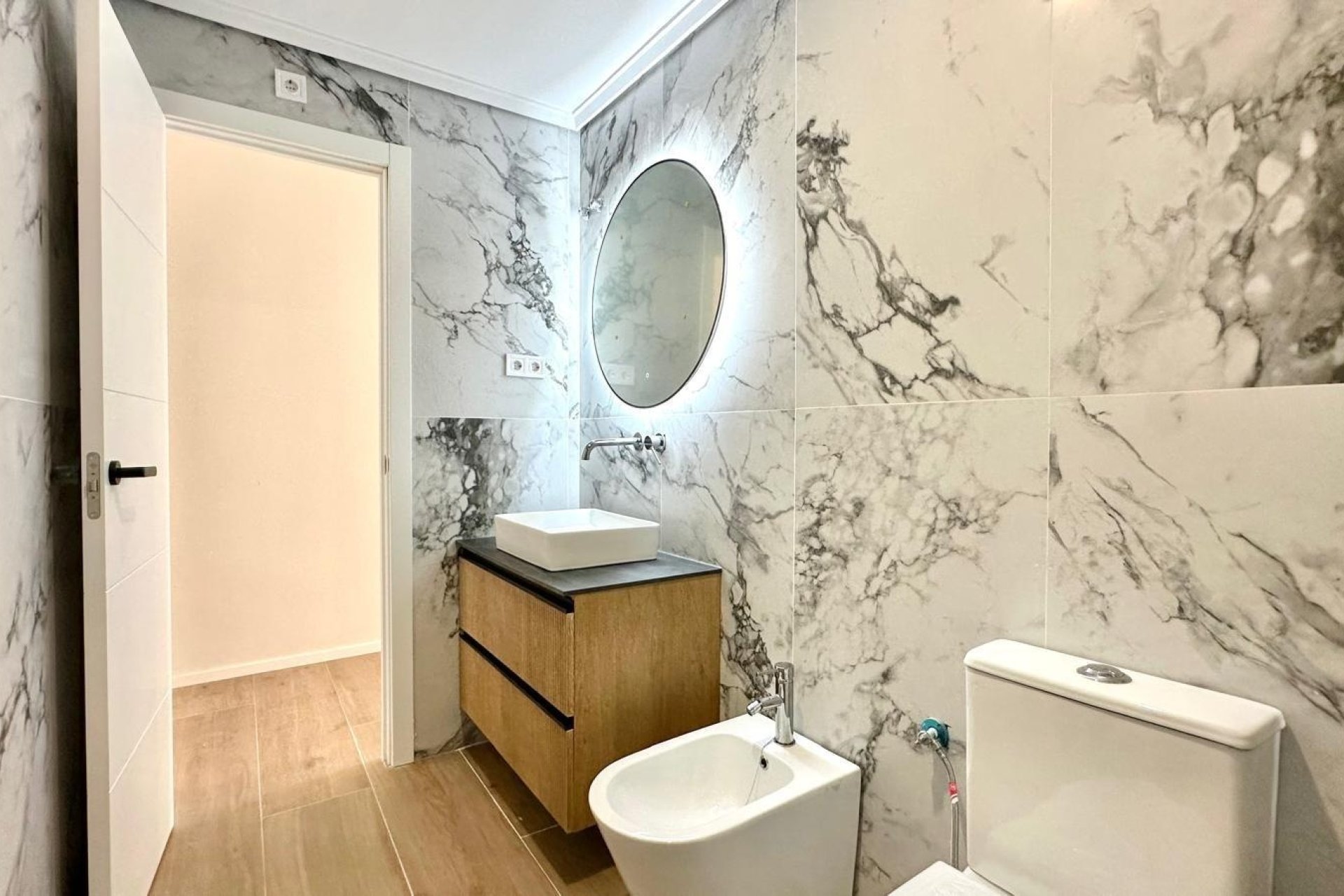 Resale - Apartment -
Torrevieja - Centro