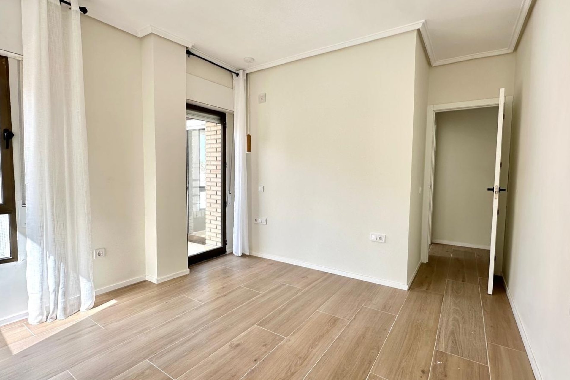 Resale - Apartment -
Torrevieja - Centro