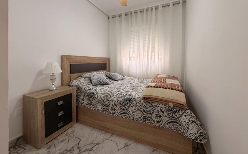 Resale - Apartment -
Torrevieja - Centro