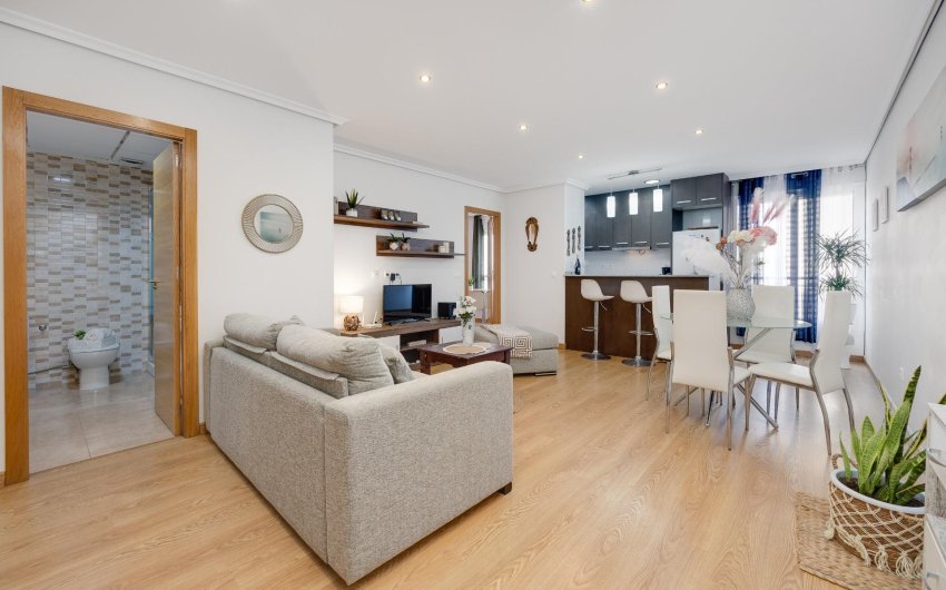 Resale - Apartment -
Torrevieja - Centro