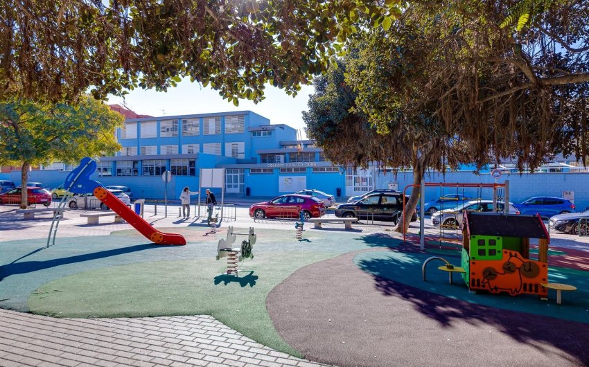 Resale - Apartment -
Torrevieja - Centro