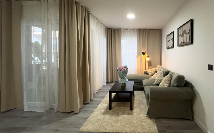 Resale - Apartment -
Torrevieja - Centro