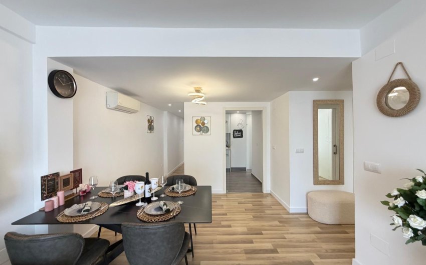 Resale - Apartment -
Torrevieja - Centro