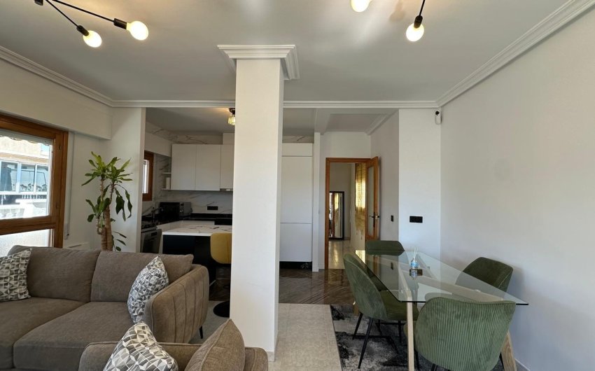 Resale - Apartment -
Torrevieja - Centro