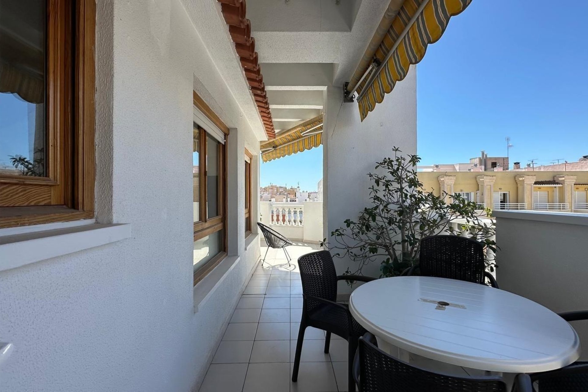 Resale - Apartment -
Torrevieja - Centro