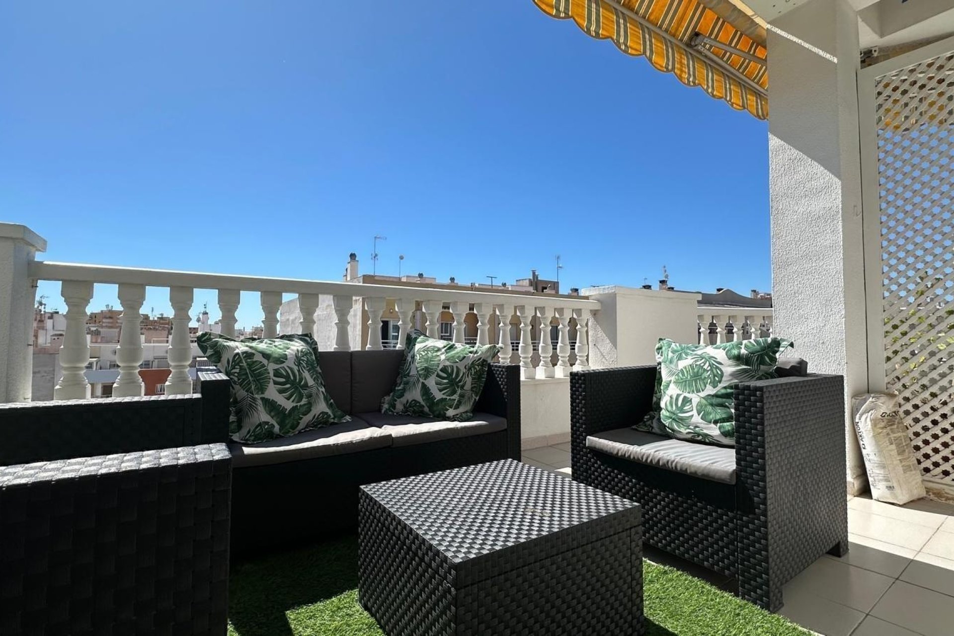 Resale - Apartment -
Torrevieja - Centro