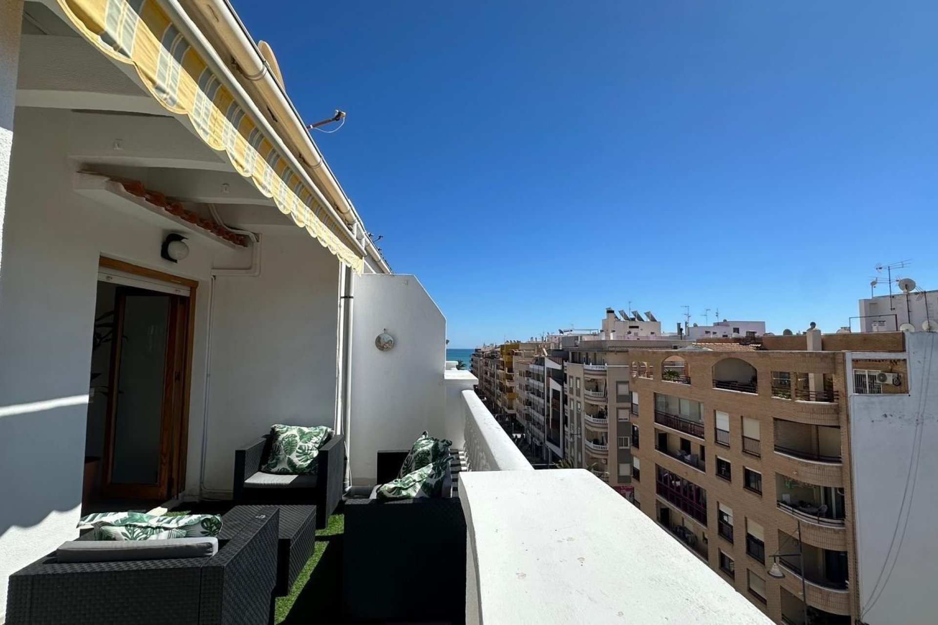 Resale - Apartment -
Torrevieja - Centro