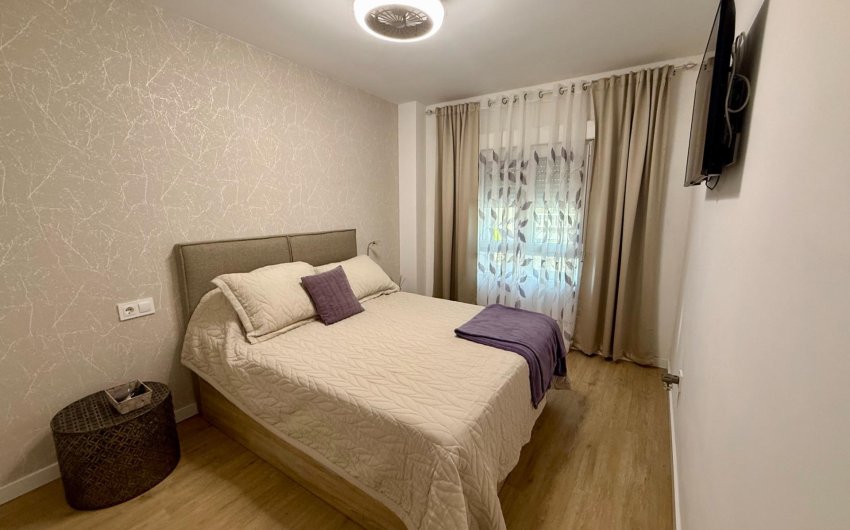 Resale - Apartment -
Torrevieja - Centro