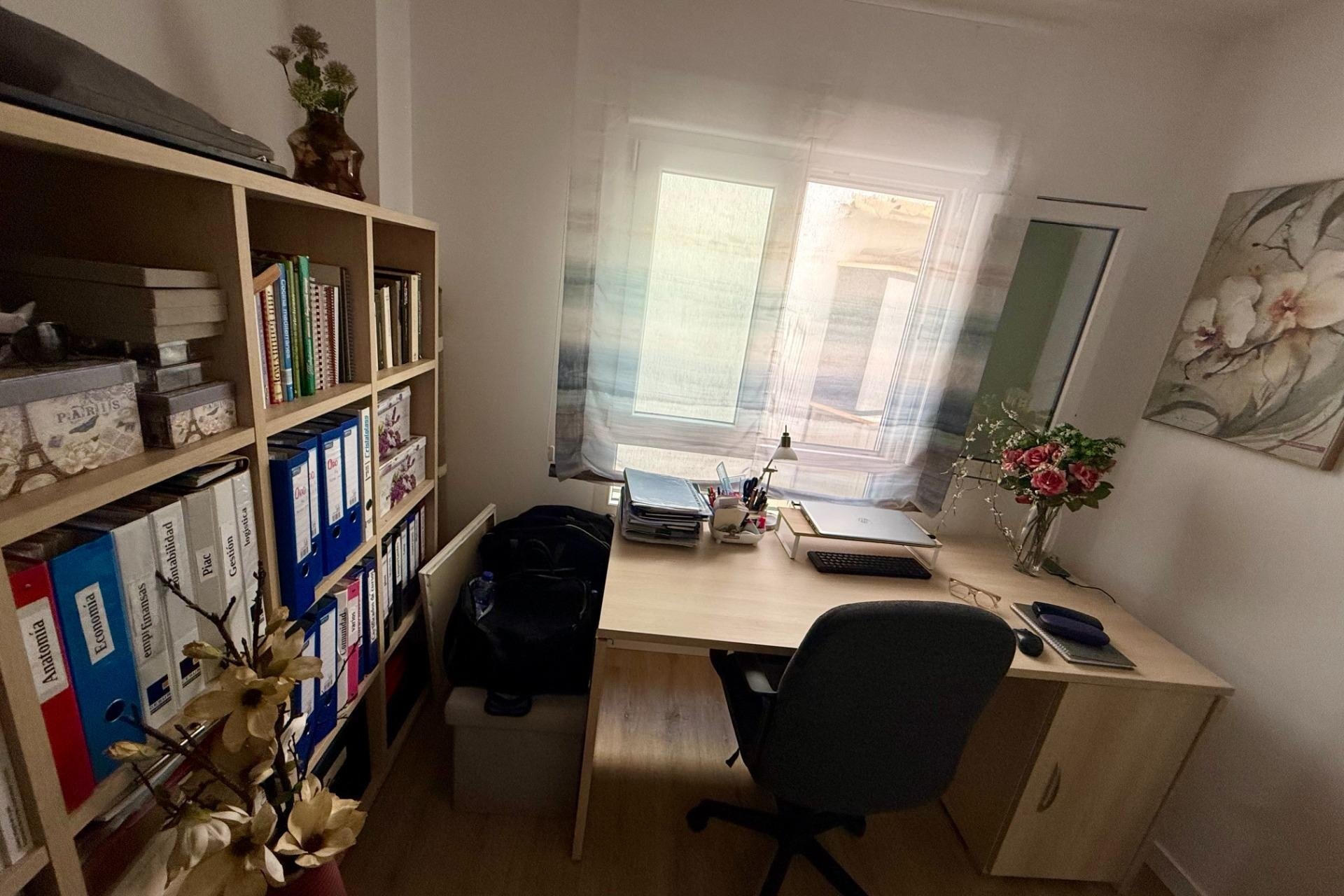 Resale - Apartment -
Torrevieja - Centro