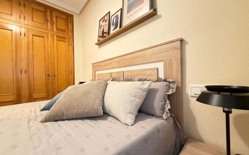 Resale - Apartment -
Torrevieja - Centro