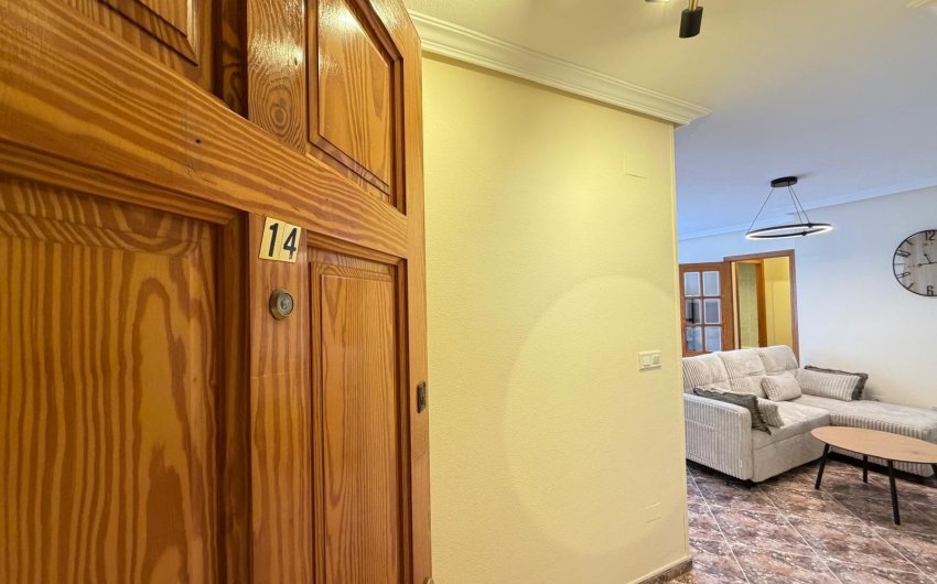 Resale - Apartment -
Torrevieja - Centro