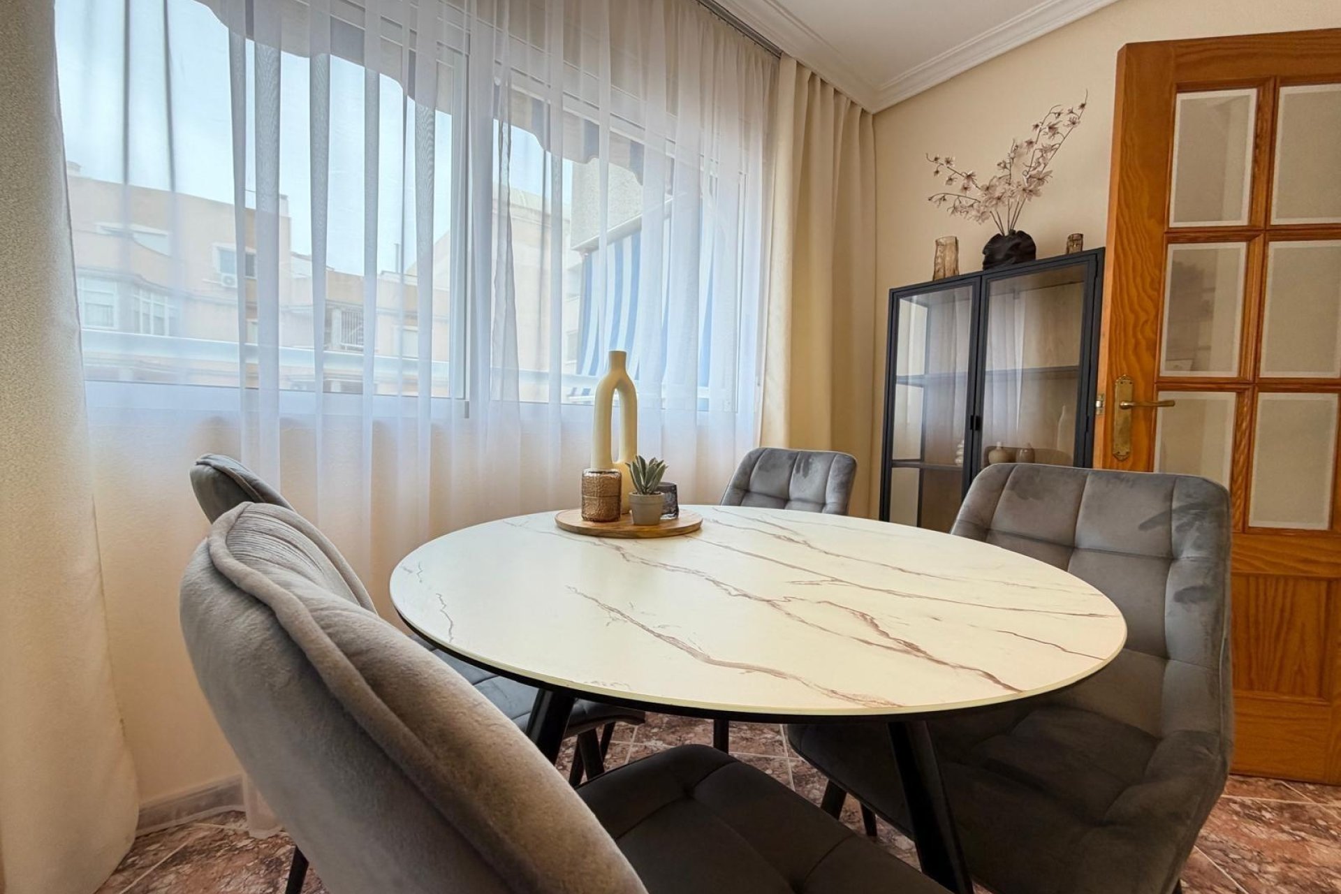 Resale - Apartment -
Torrevieja - Centro