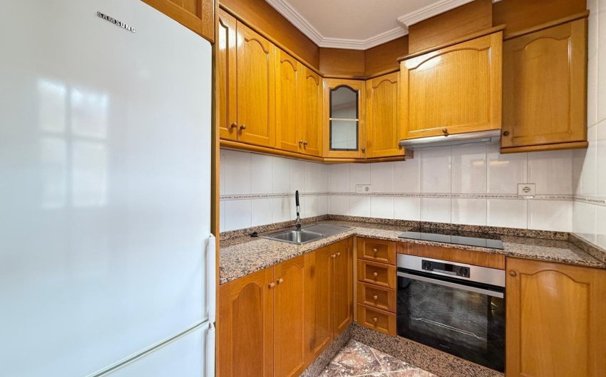 Resale - Apartment -
Torrevieja - Centro