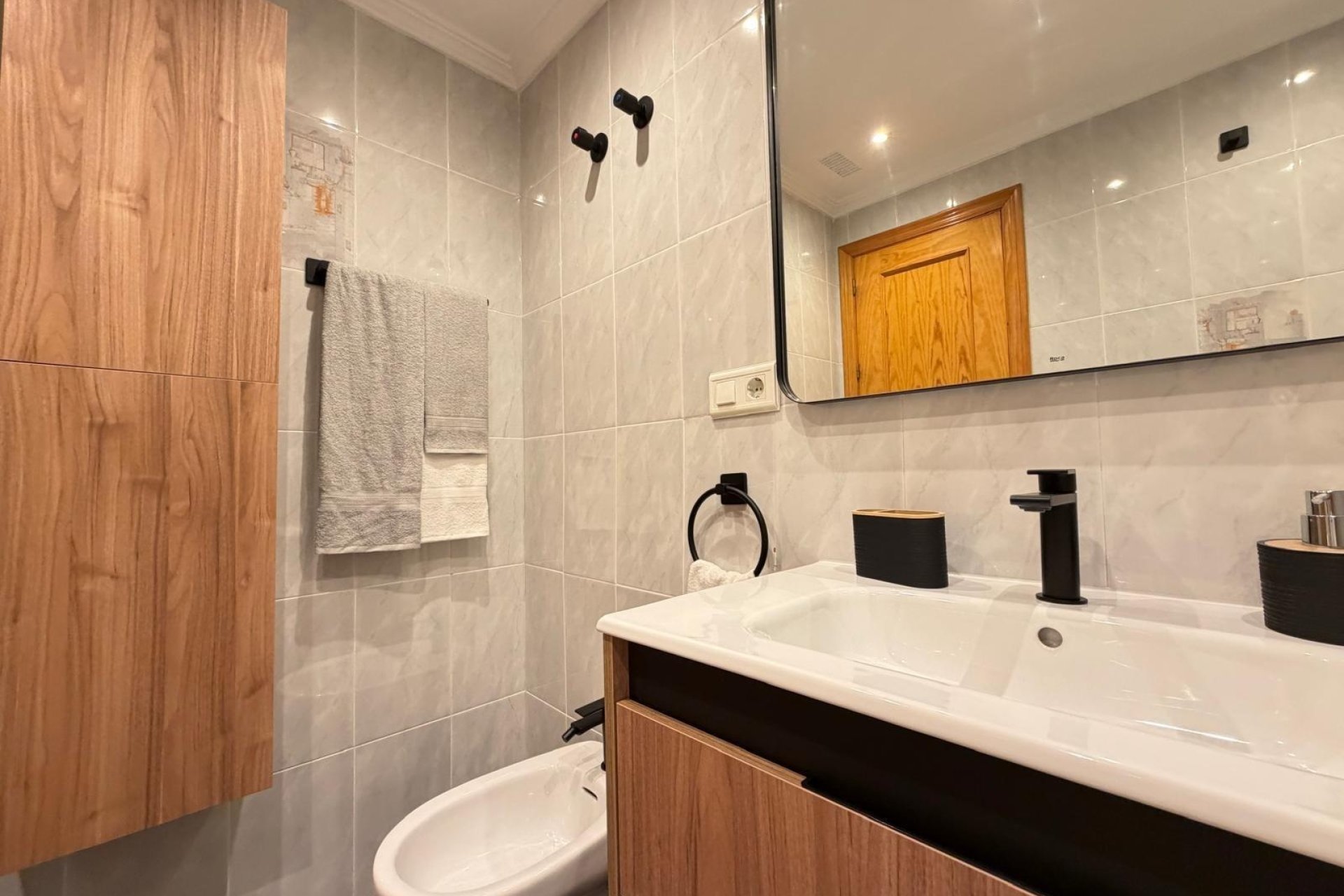 Resale - Apartment -
Torrevieja - Centro