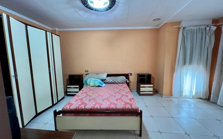 Resale - Apartment -
Torrevieja - Centro