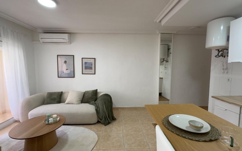 Resale - Apartment -
Torrevieja - Centro