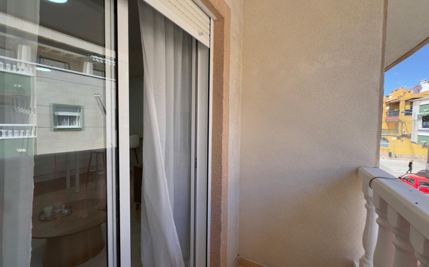 Resale - Apartment -
Torrevieja - Centro
