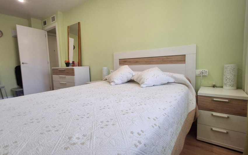 Resale - Apartment -
Torrevieja - Centro