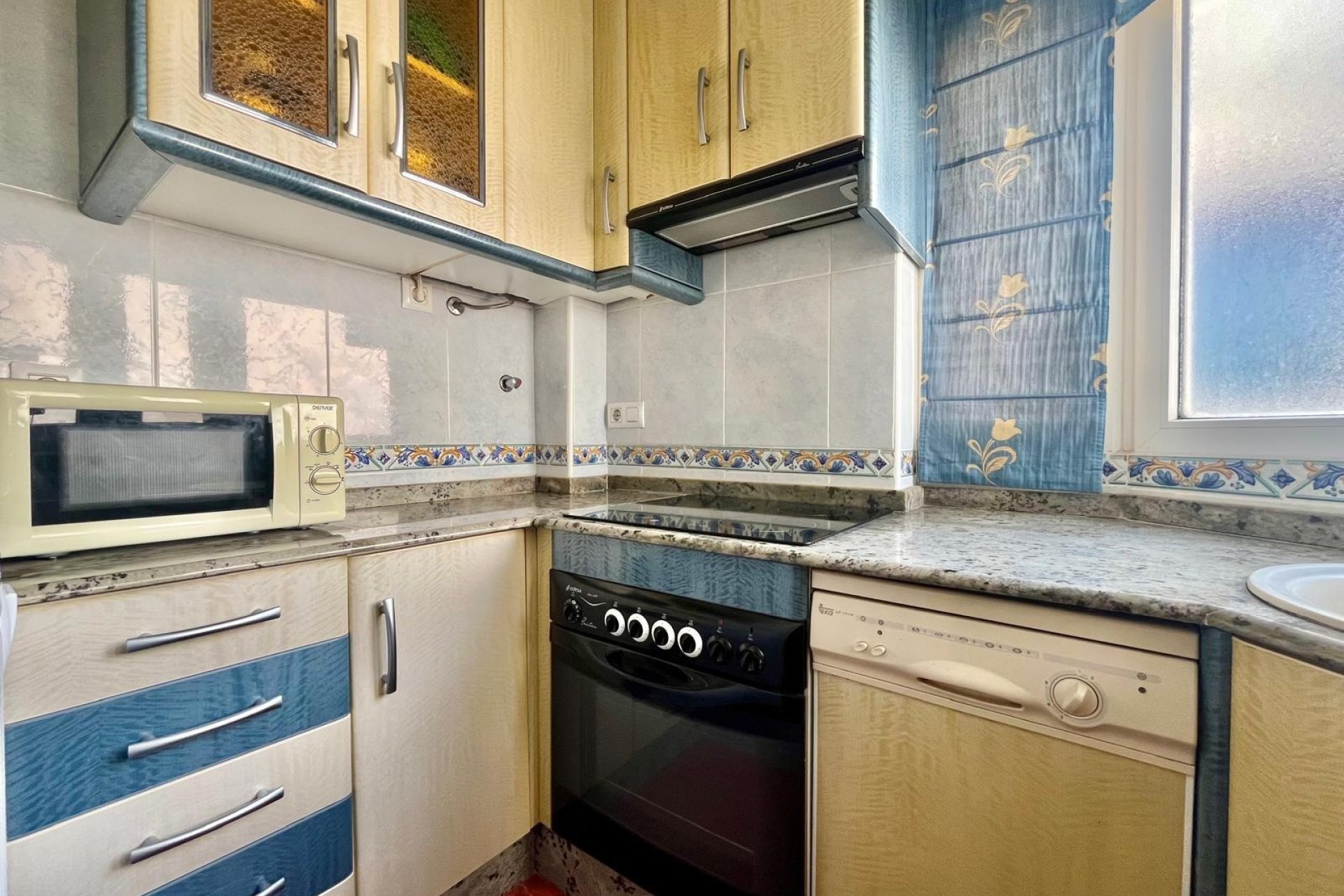 Resale - Apartment -
Torrevieja - Centro