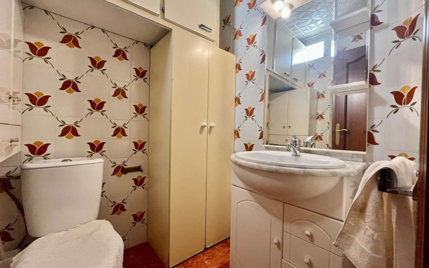 Resale - Apartment -
Torrevieja - Centro