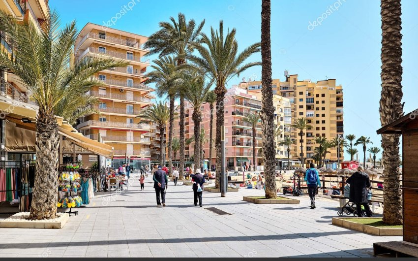 Resale - Apartment -
Torrevieja - Costa Blanca