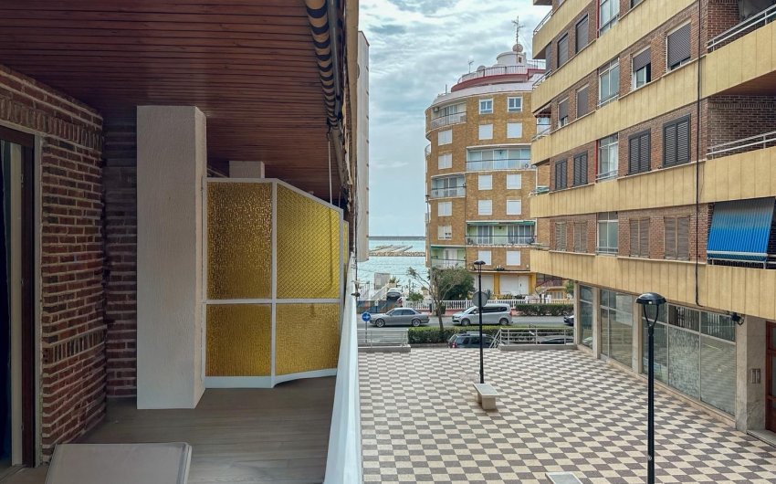 Resale - Apartment -
Torrevieja - Costa Blanca