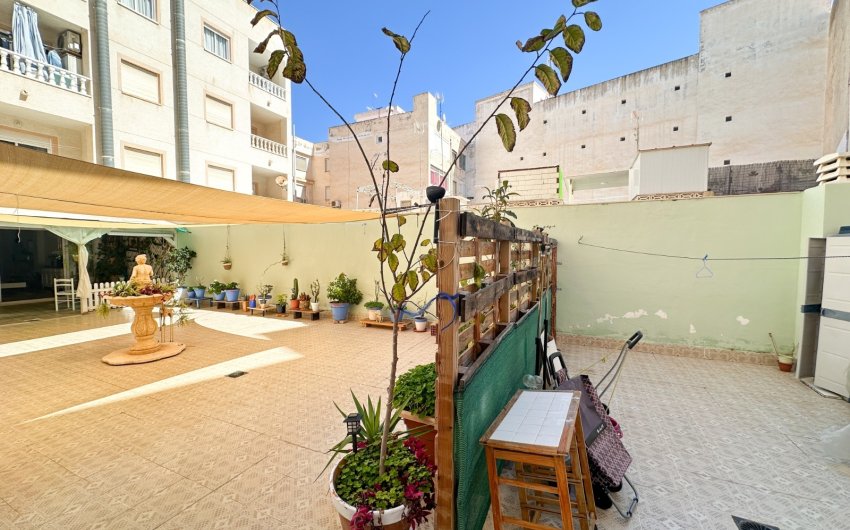 Resale - Apartment -
Torrevieja - Costa Blanca
