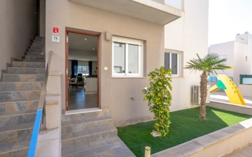 Resale - Apartment -
Torrevieja - Costa Blanca
