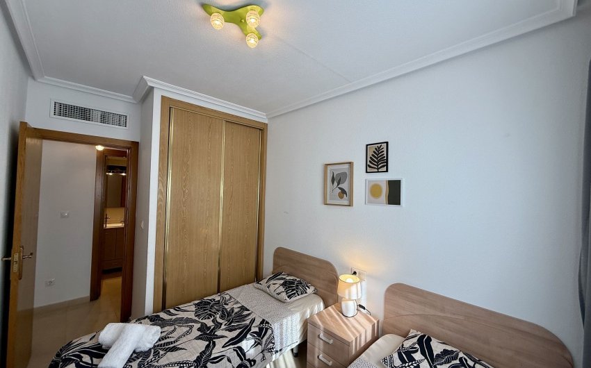 Resale - Apartment -
Torrevieja - Costa Blanca