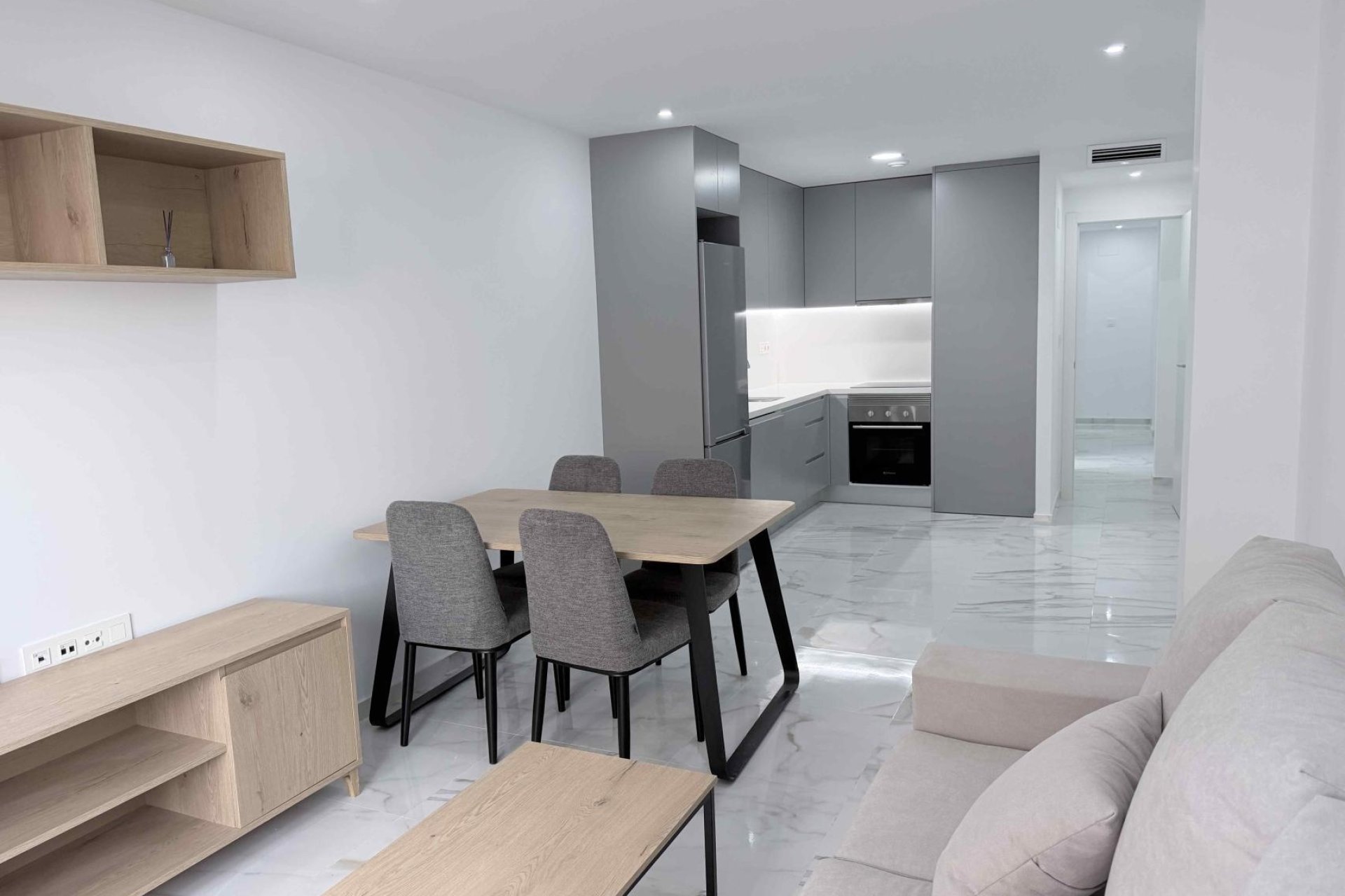 Resale - Apartment -
Torrevieja - Costa Blanca