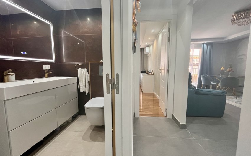 Resale - Apartment -
Torrevieja - Costa Blanca