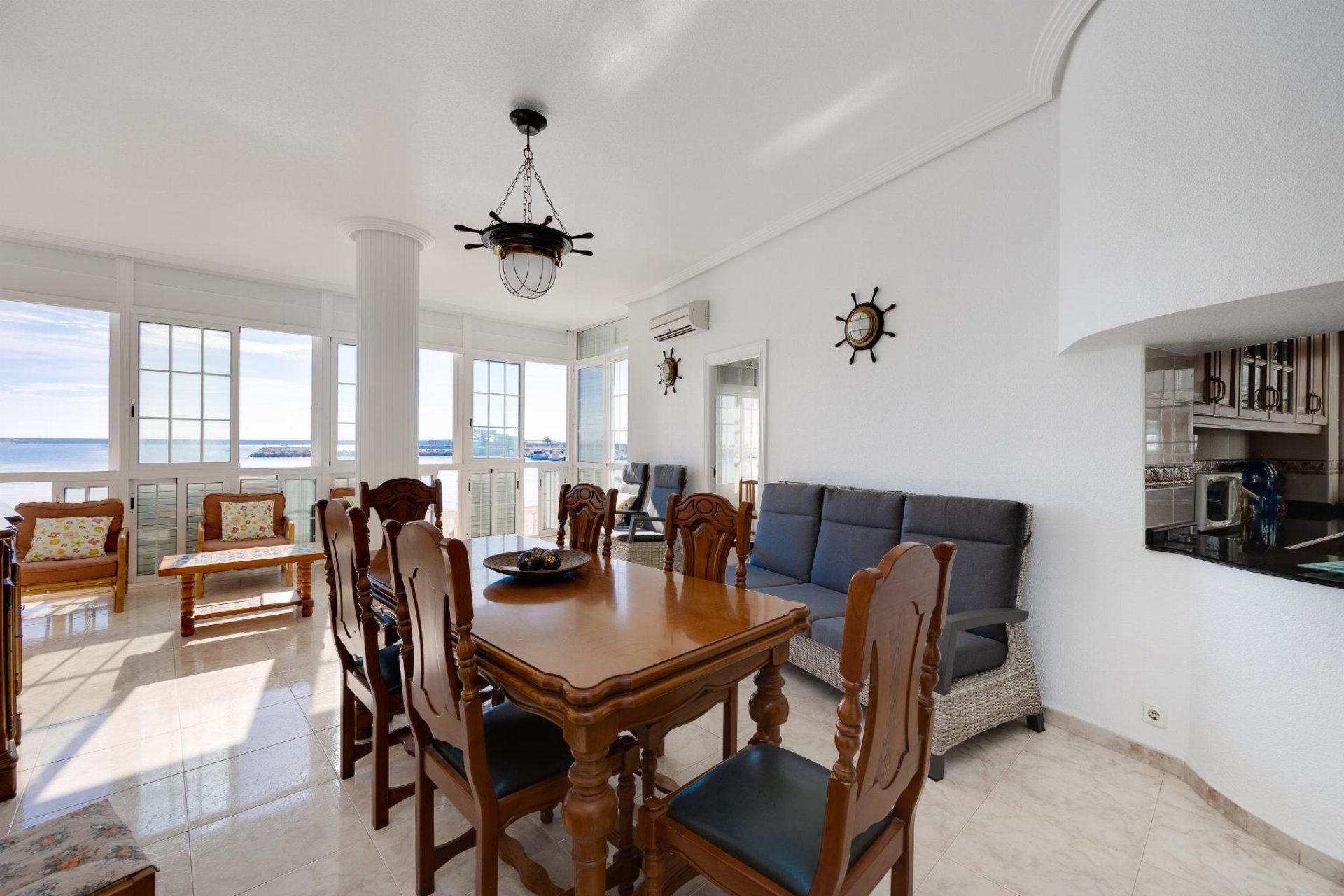 Resale - Apartment -
Torrevieja - Costa Blanca