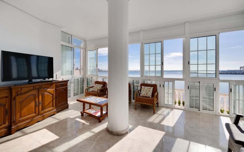 Resale - Apartment -
Torrevieja - Costa Blanca