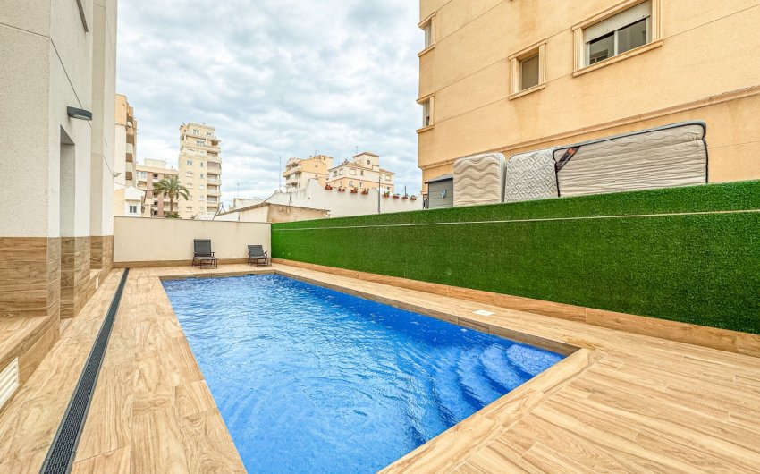 Resale - Apartment -
Torrevieja - Costa Blanca