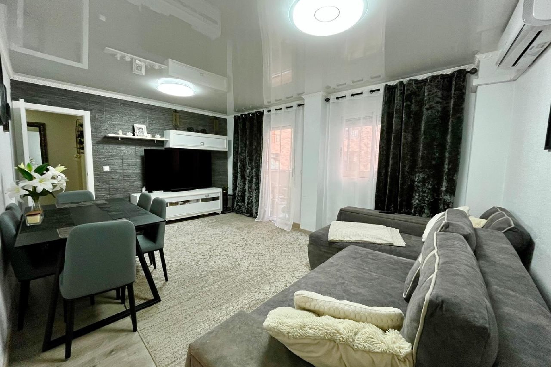 Resale - Apartment -
Torrevieja - Costa Blanca