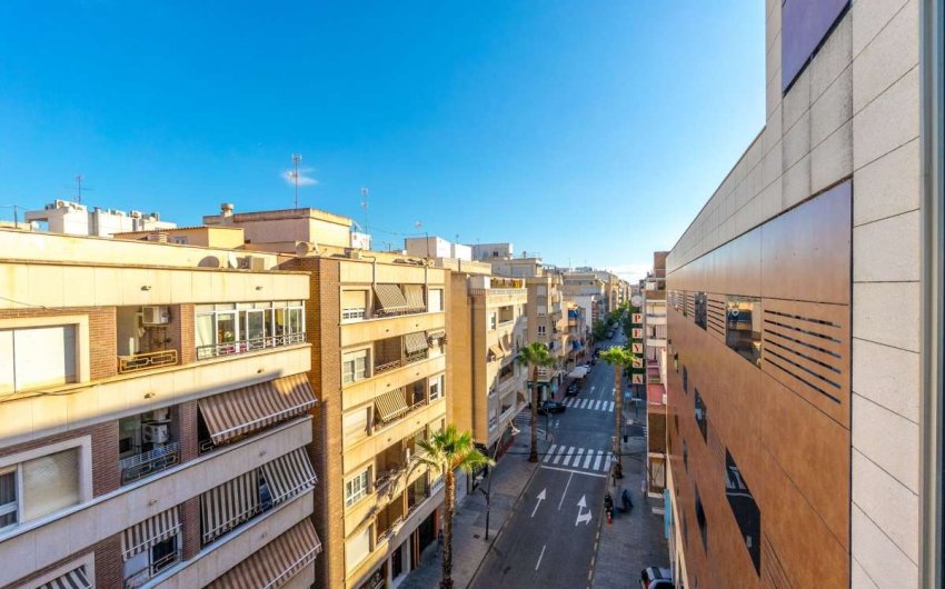 Resale - Apartment -
Torrevieja - Costa Blanca