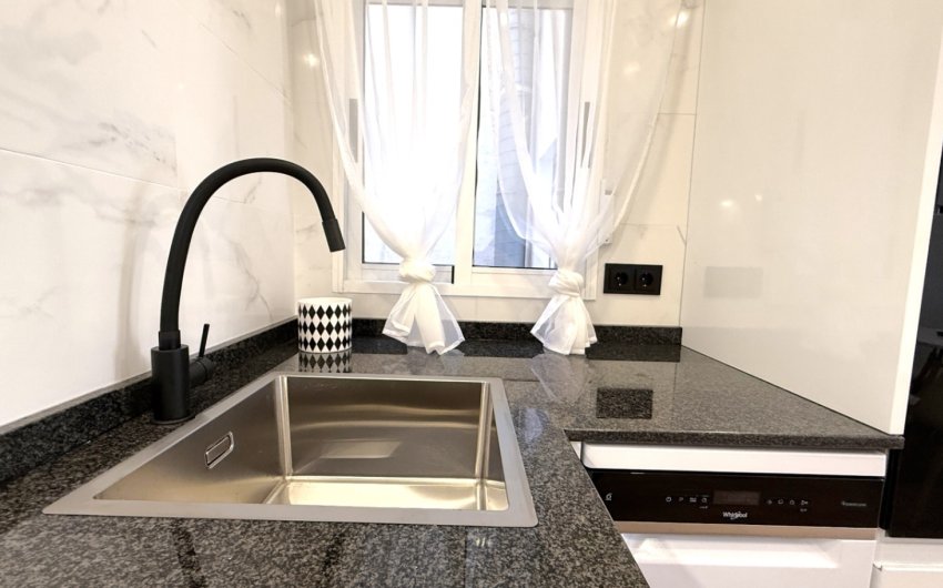 Resale - Apartment -
Torrevieja - Costa Blanca