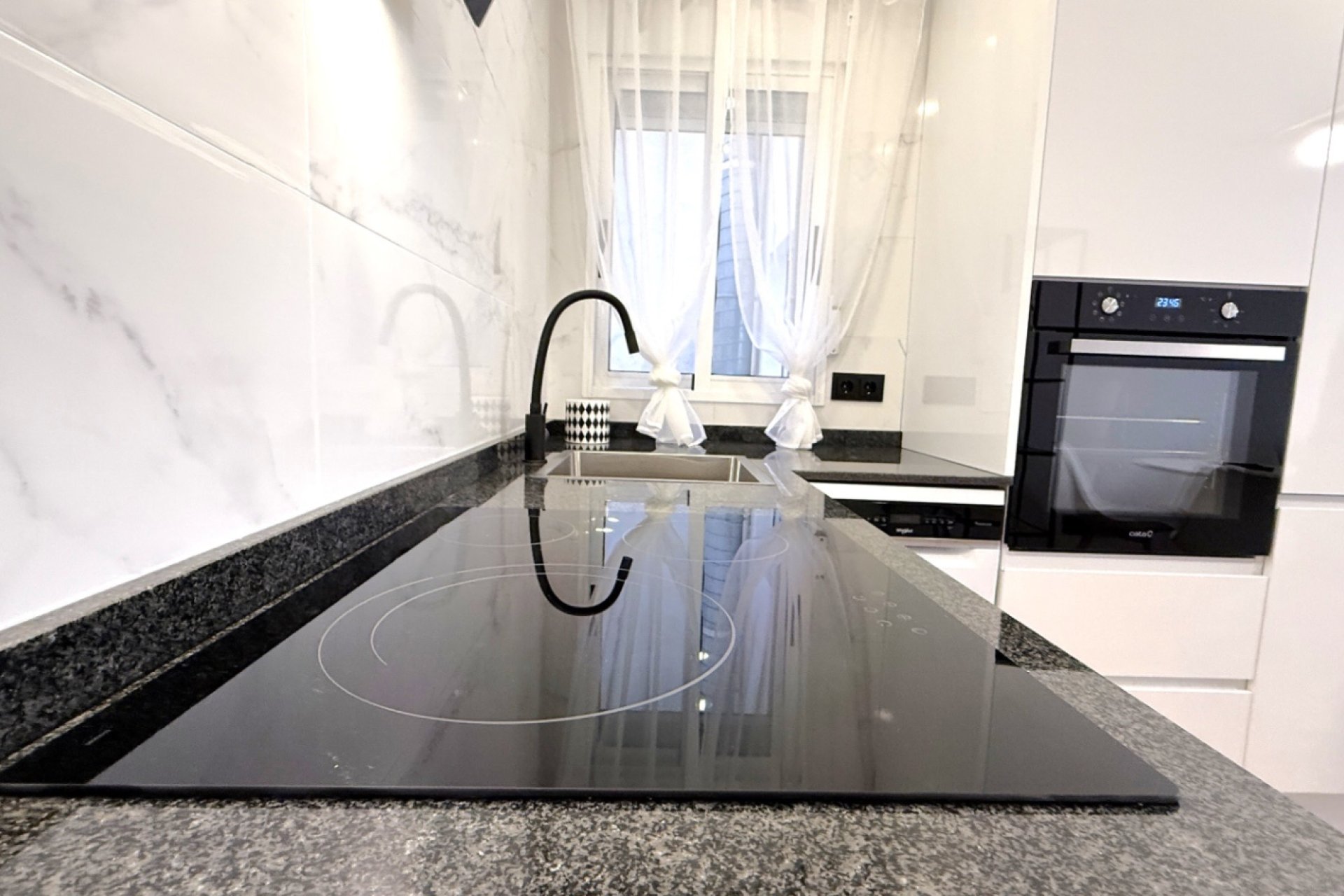 Resale - Apartment -
Torrevieja - Costa Blanca