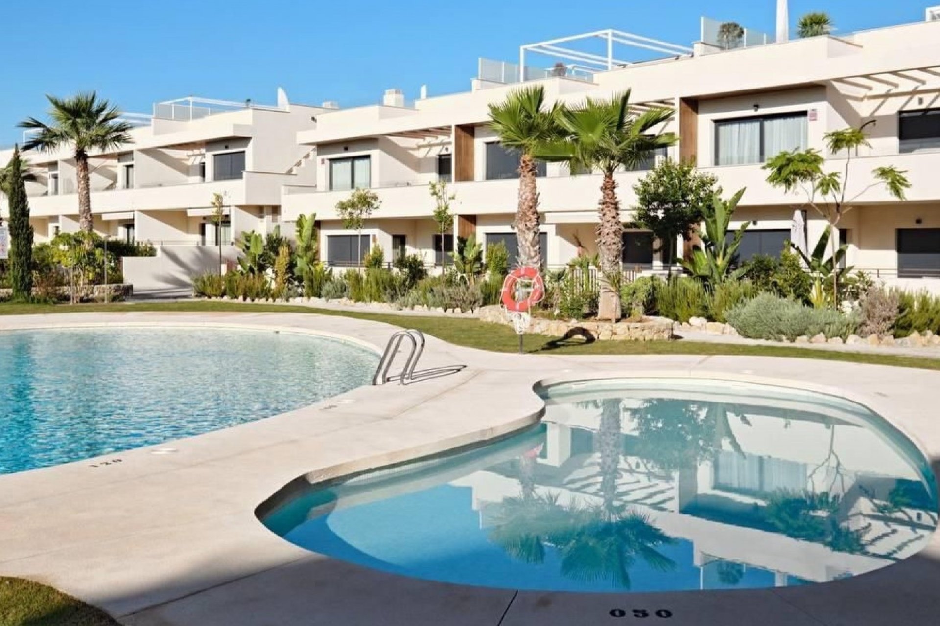Resale - Apartment -
Torrevieja - Costa Blanca